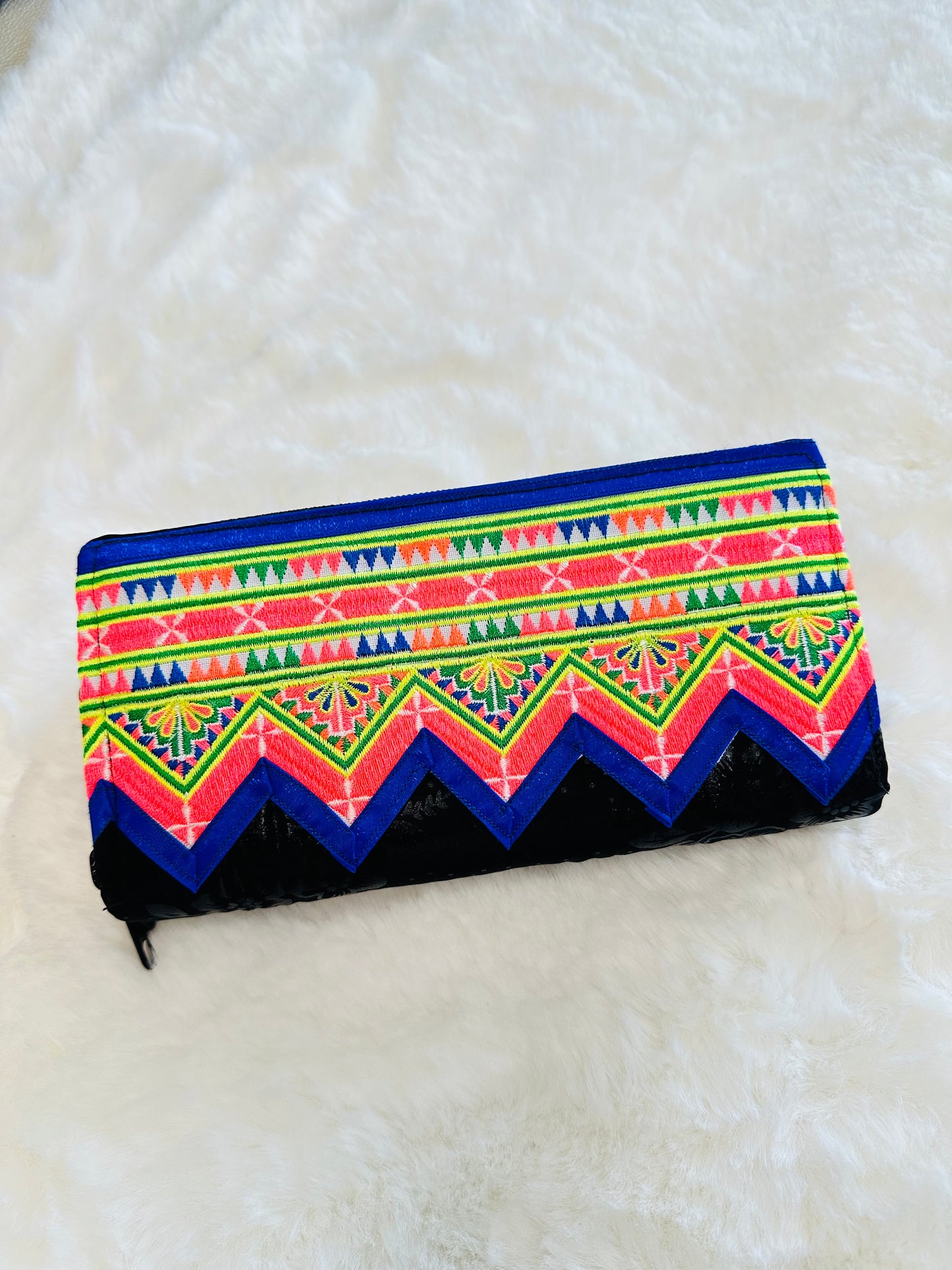 LIVE Niam Tsev Wallet CB - WC9