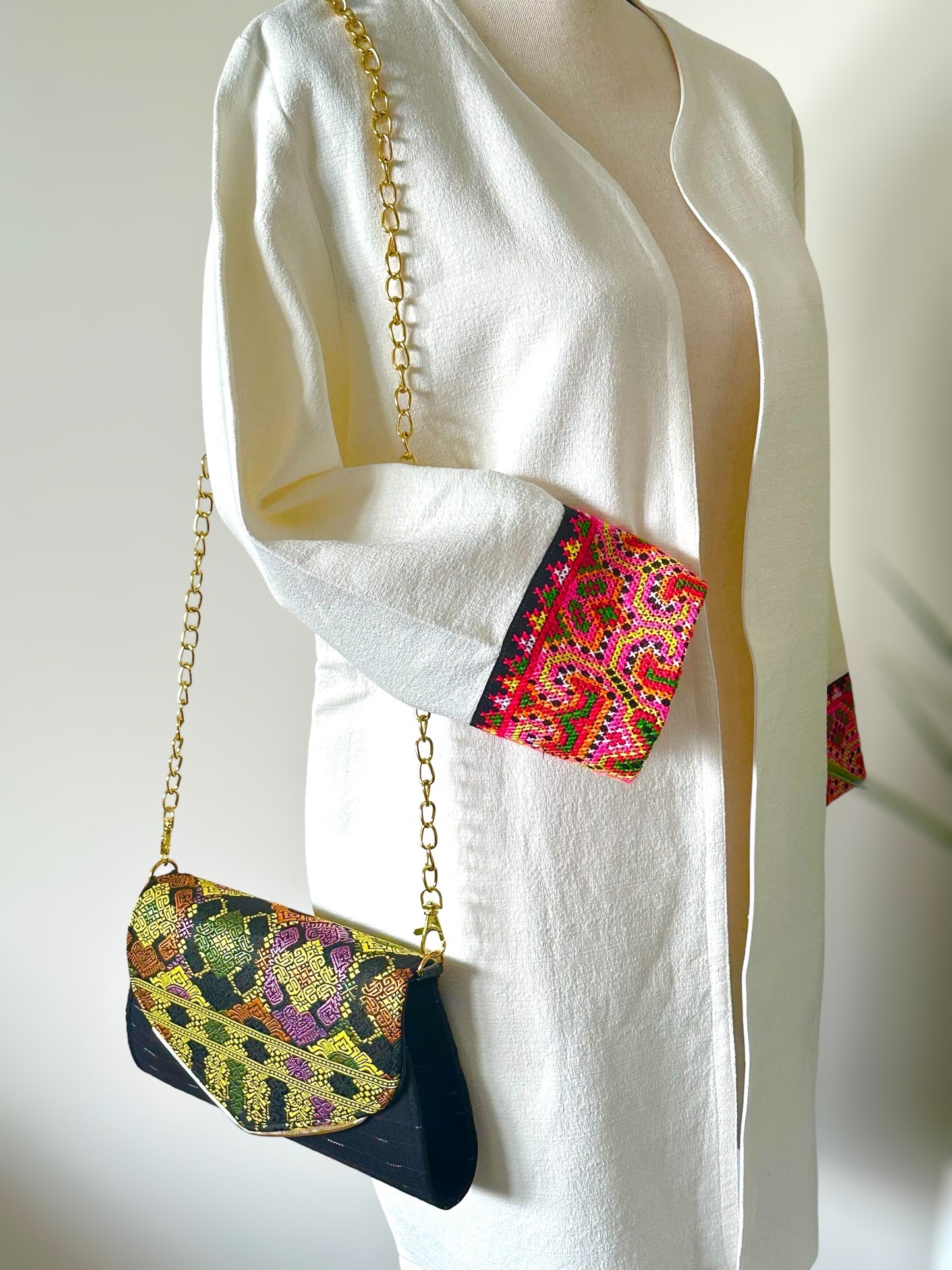 Tiab Plog Envelope Purse - L31