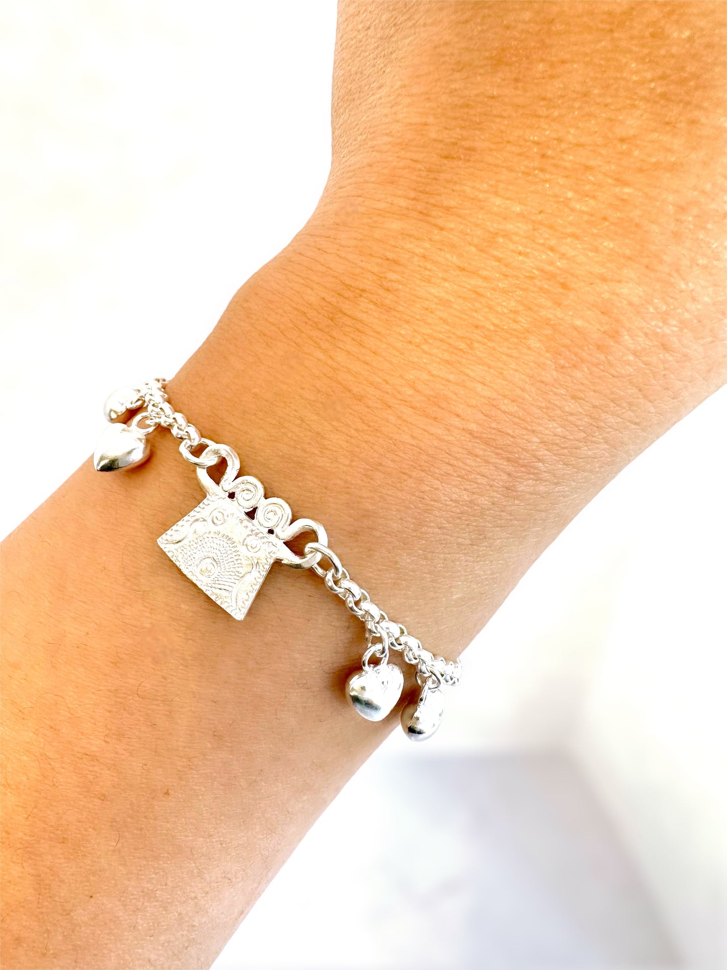 Phiaj-Heart Charms