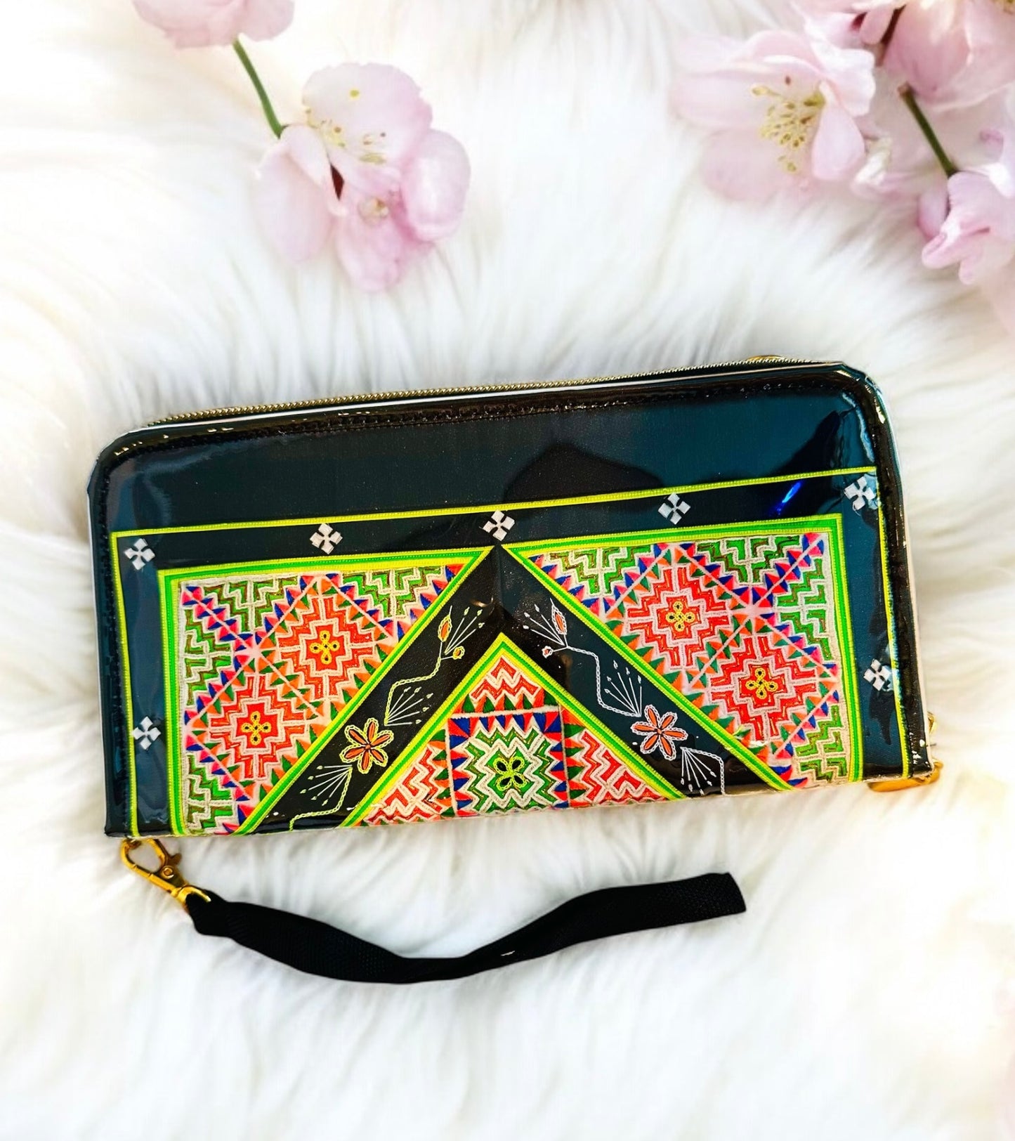 LIVE PNM Wallet Crossbody