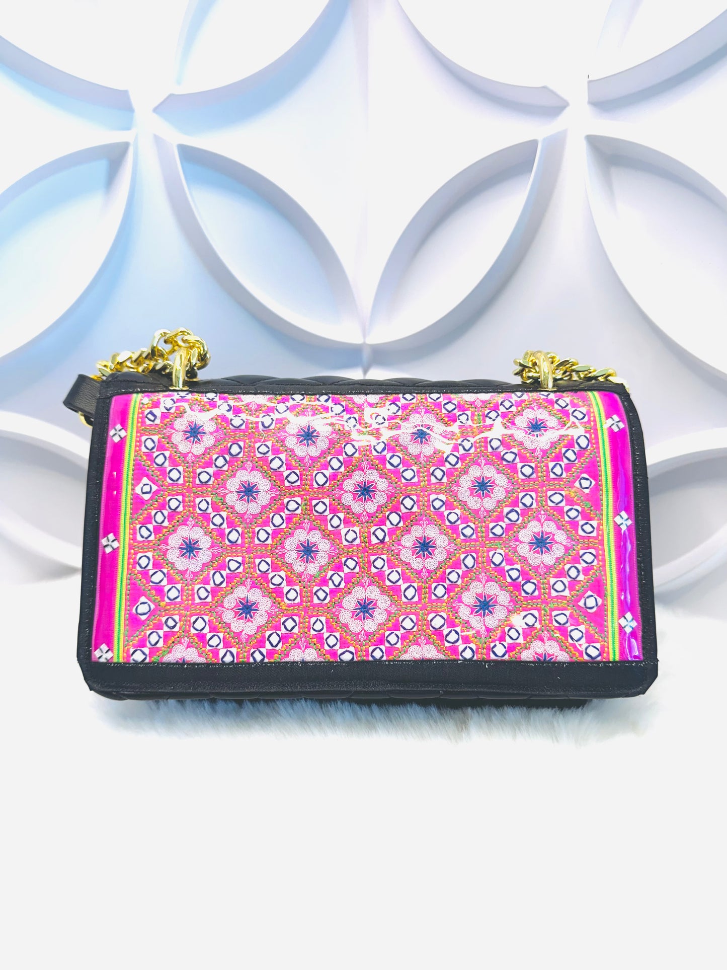 LIVE PNM Handbag (H36)