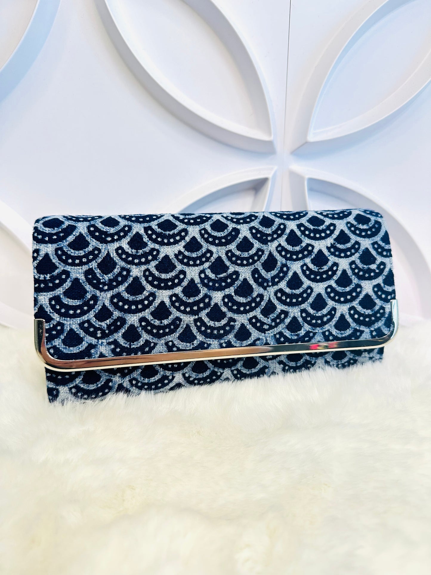 Batik Wallet (Retro Fan)