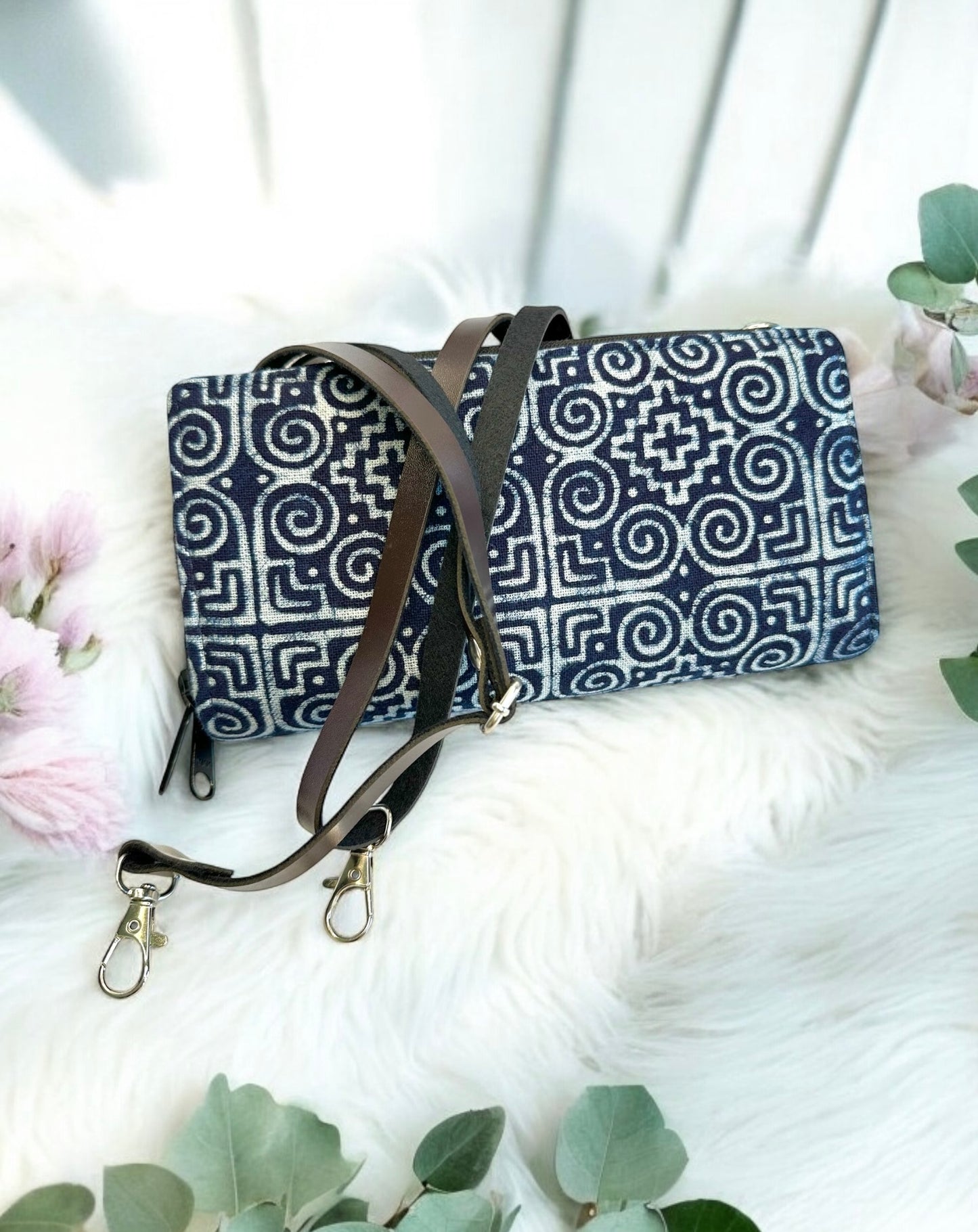 LIVE Niam Tsev Wallet CB - Batik