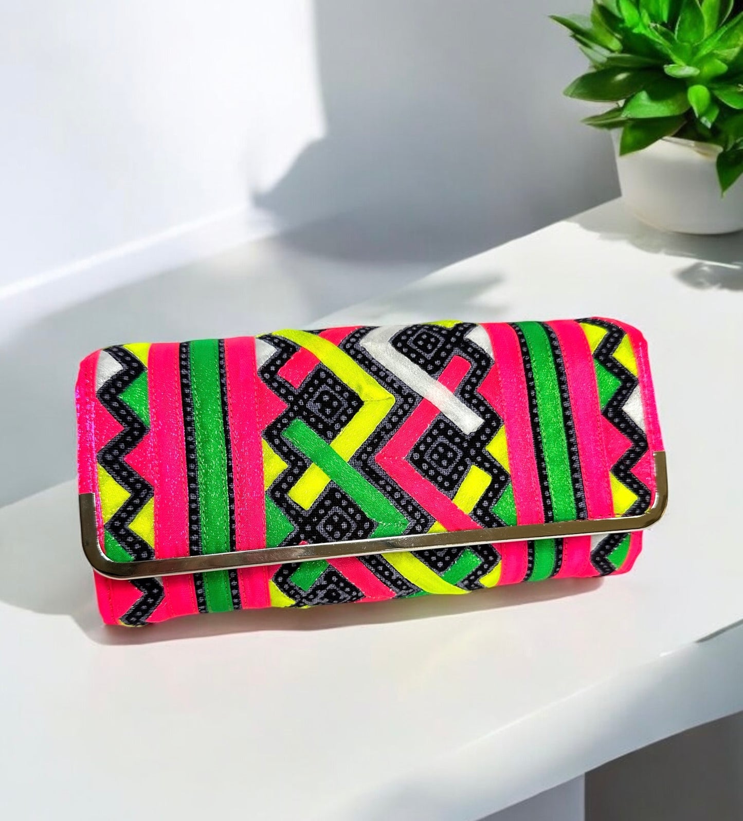 LIVE Handmade Ntaub Hmoob Leeg - H6