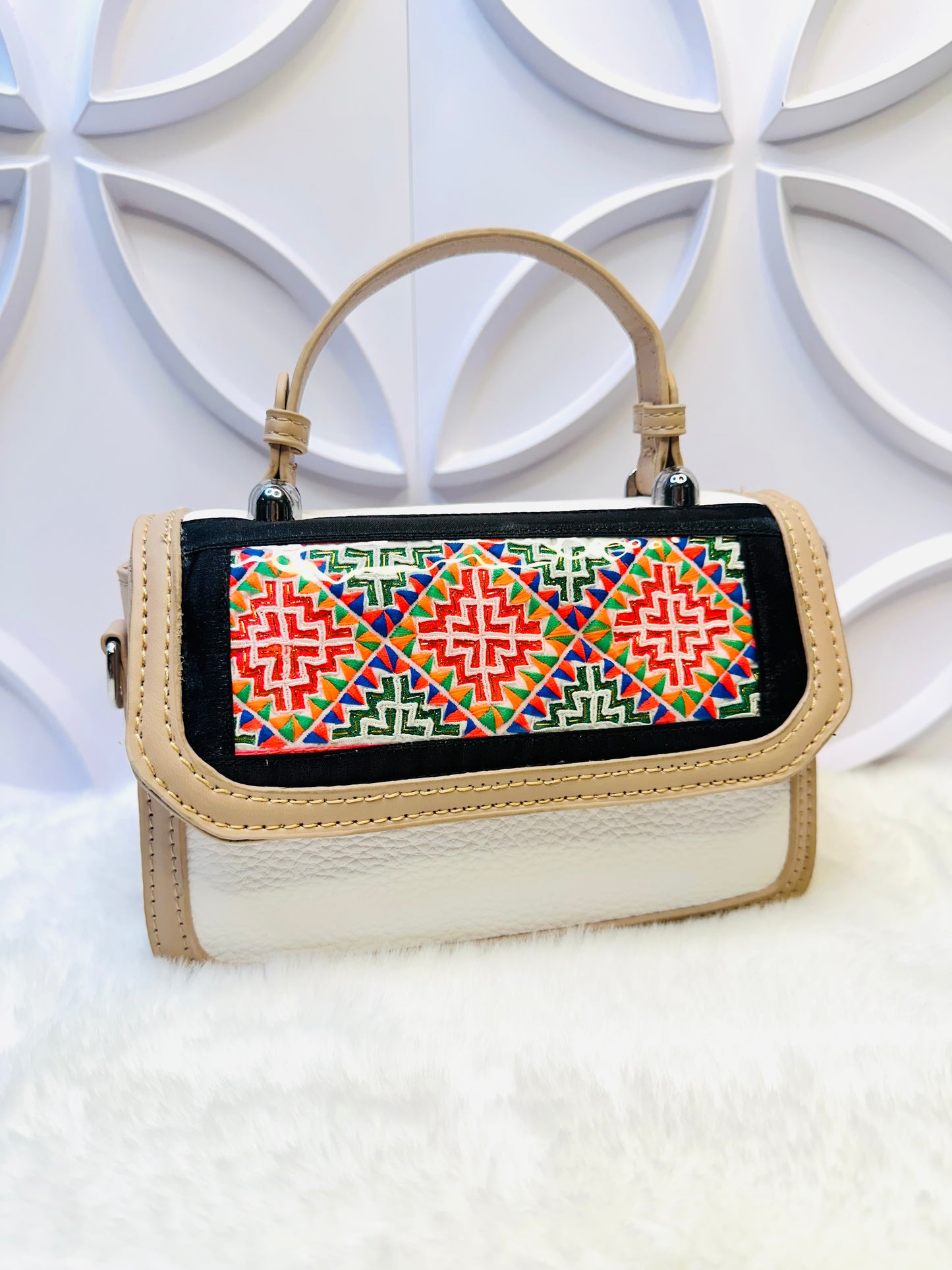 LIVE PNM Handbag (H6)