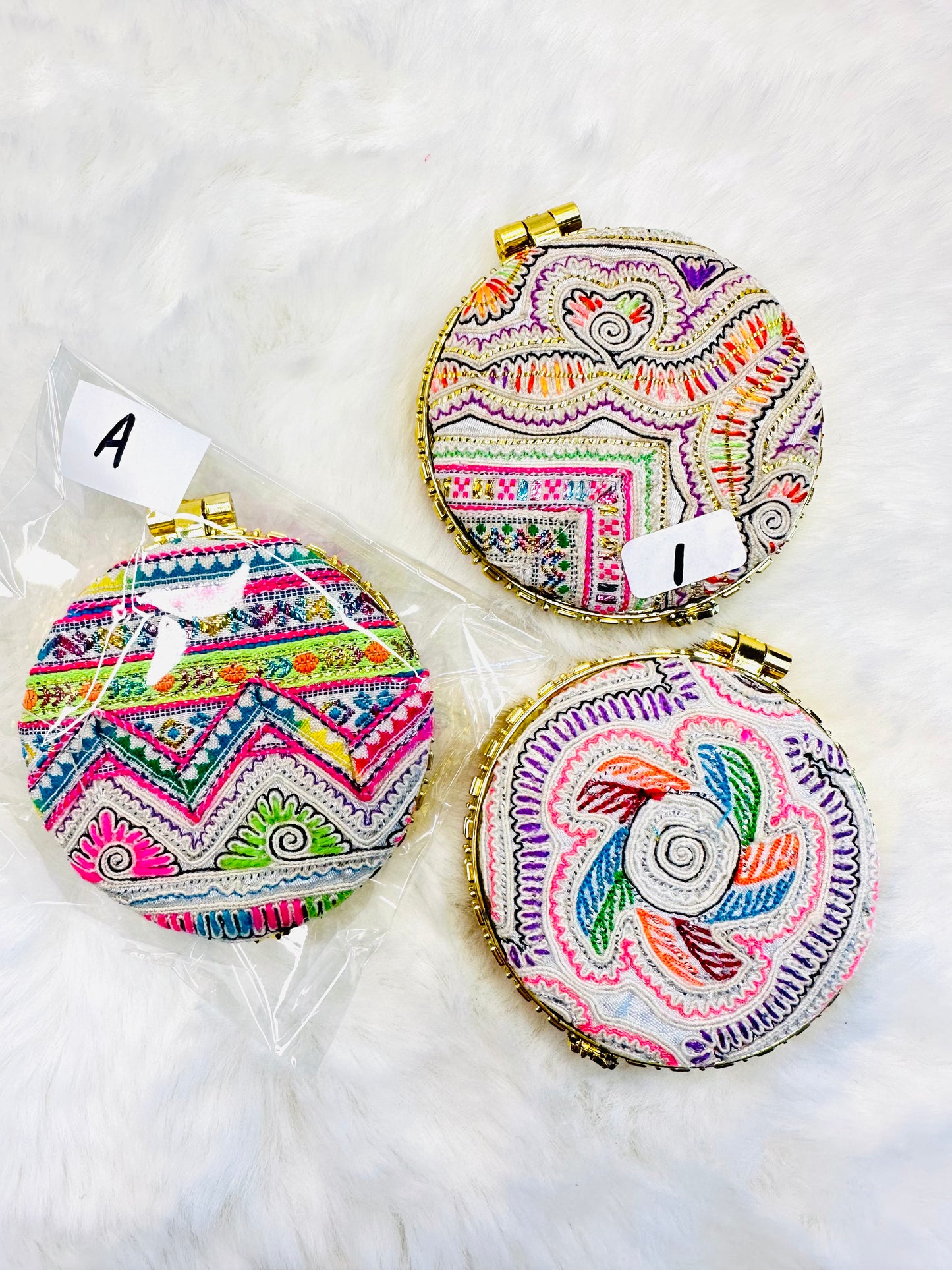 LIVE Mirrors - Mai-Lee Her 1