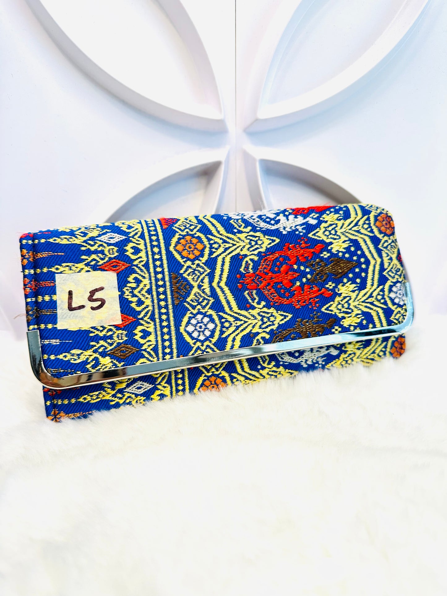 LIVE Ntaub Plog Wallet