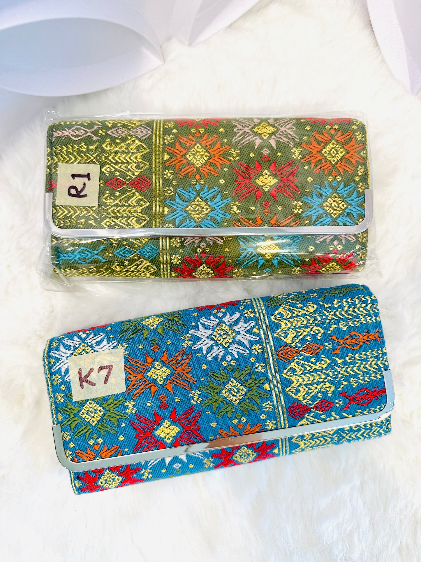 LIVE Wallets - JiLinda