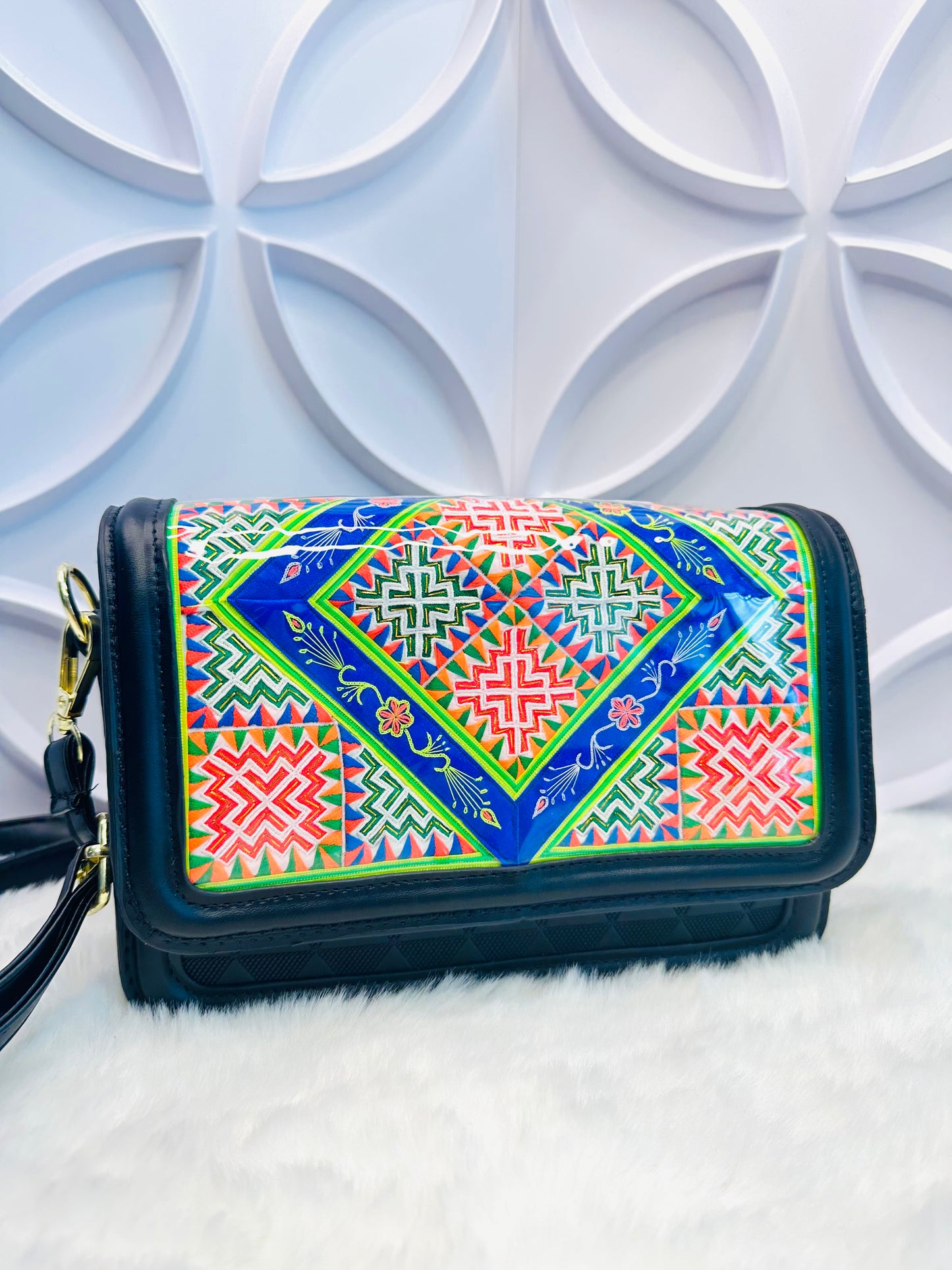 LIVE PNM Handbag (H21)