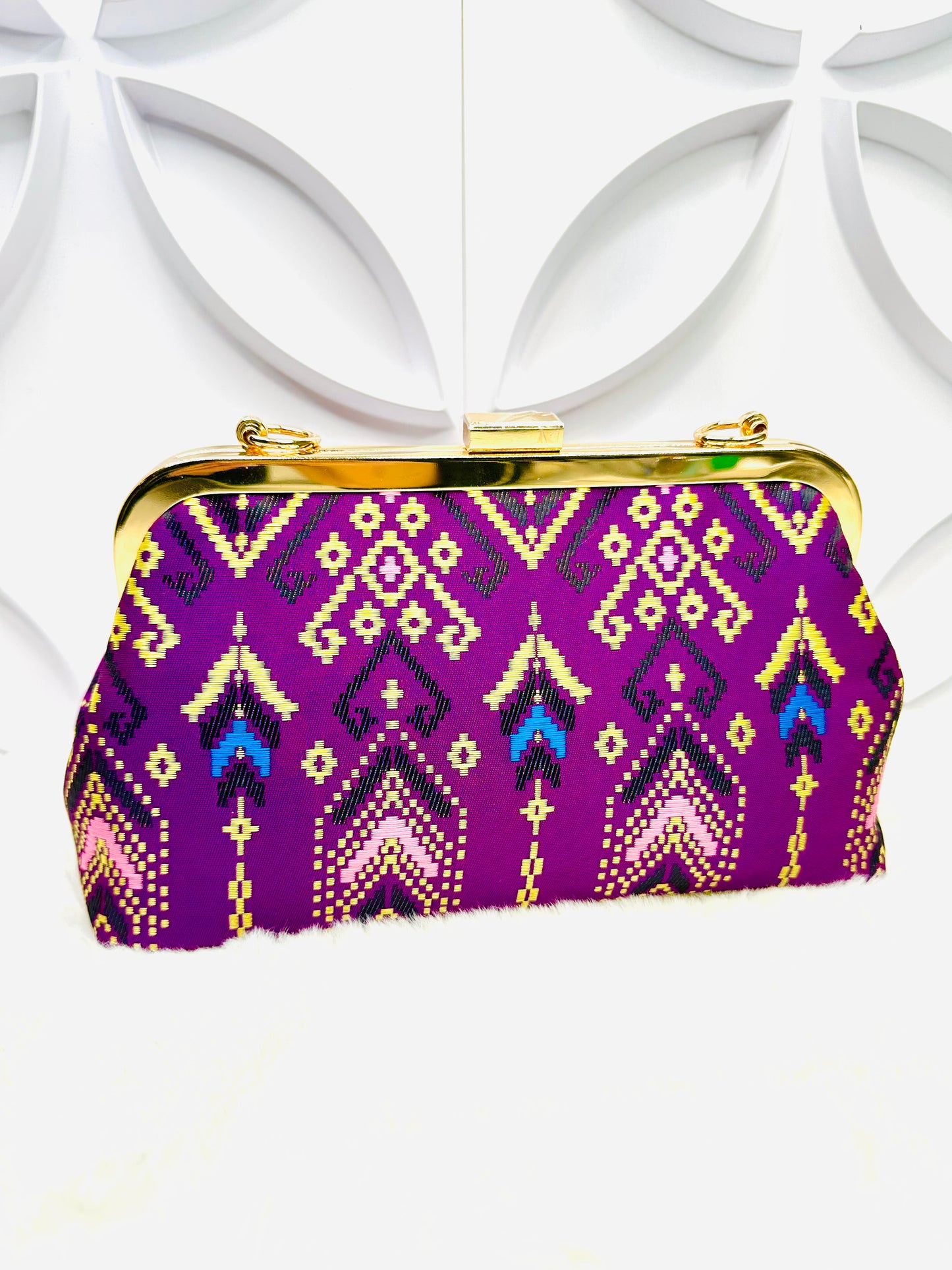 LIVE Tiab Plog Envelope Purse