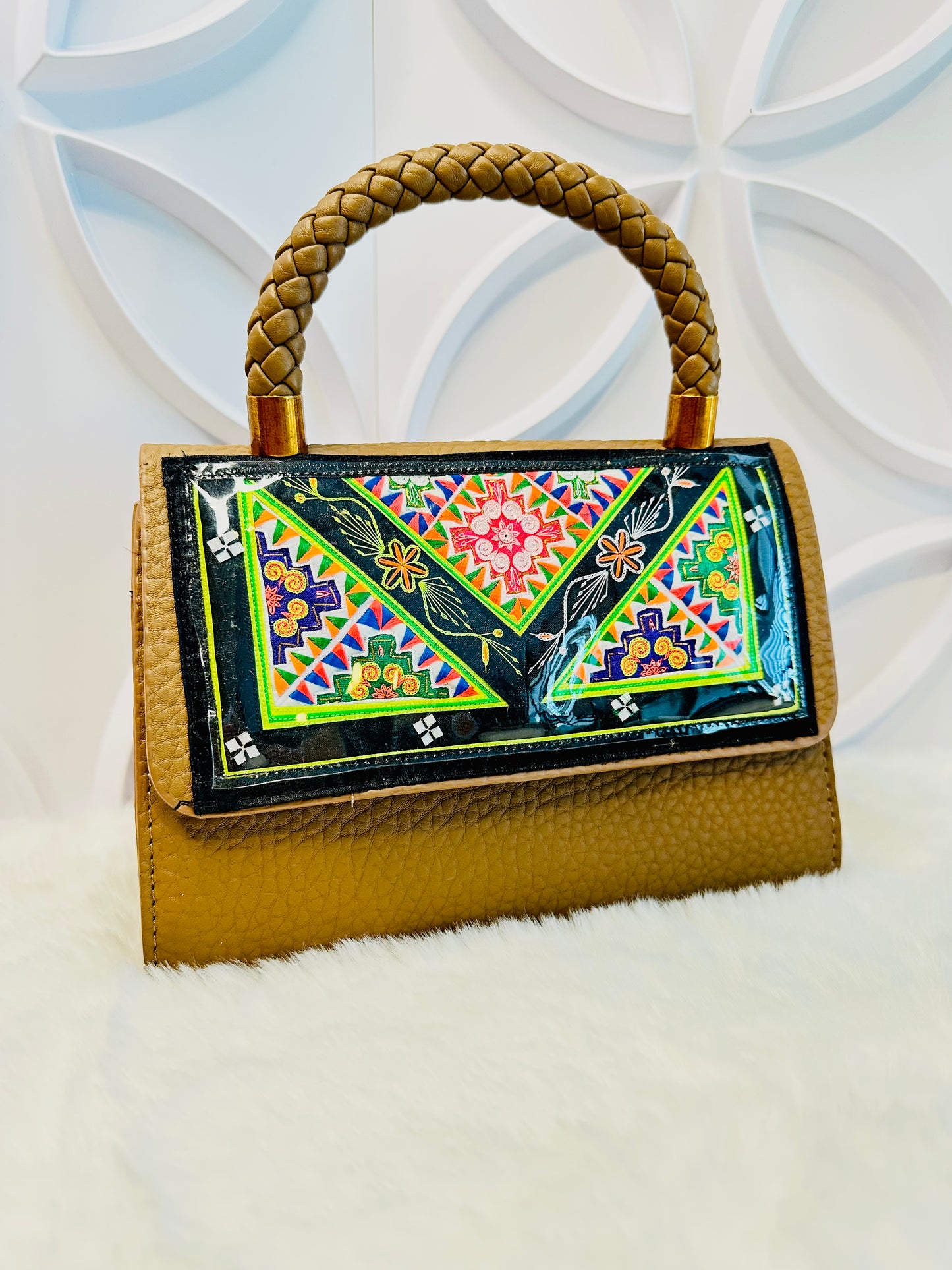 LIVE PNM Handbag (H4)