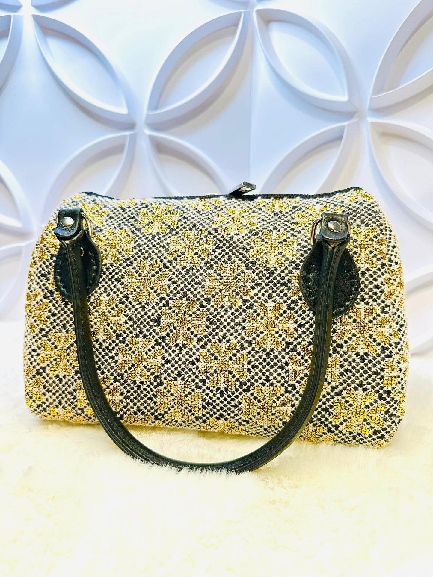 LIVE Paj Ntaub Taws Laug Speedy