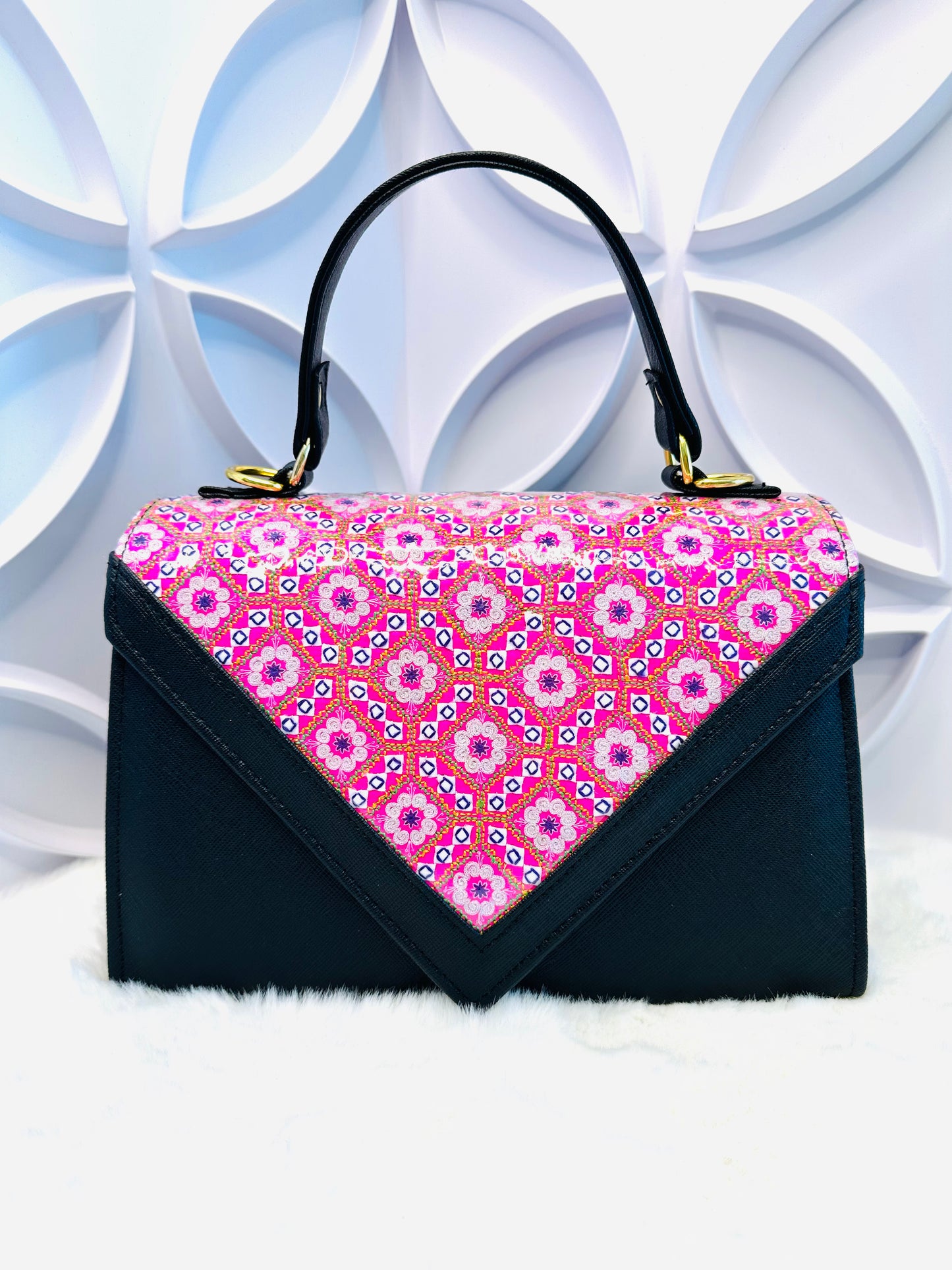 LIVE PNM Handbag (111)