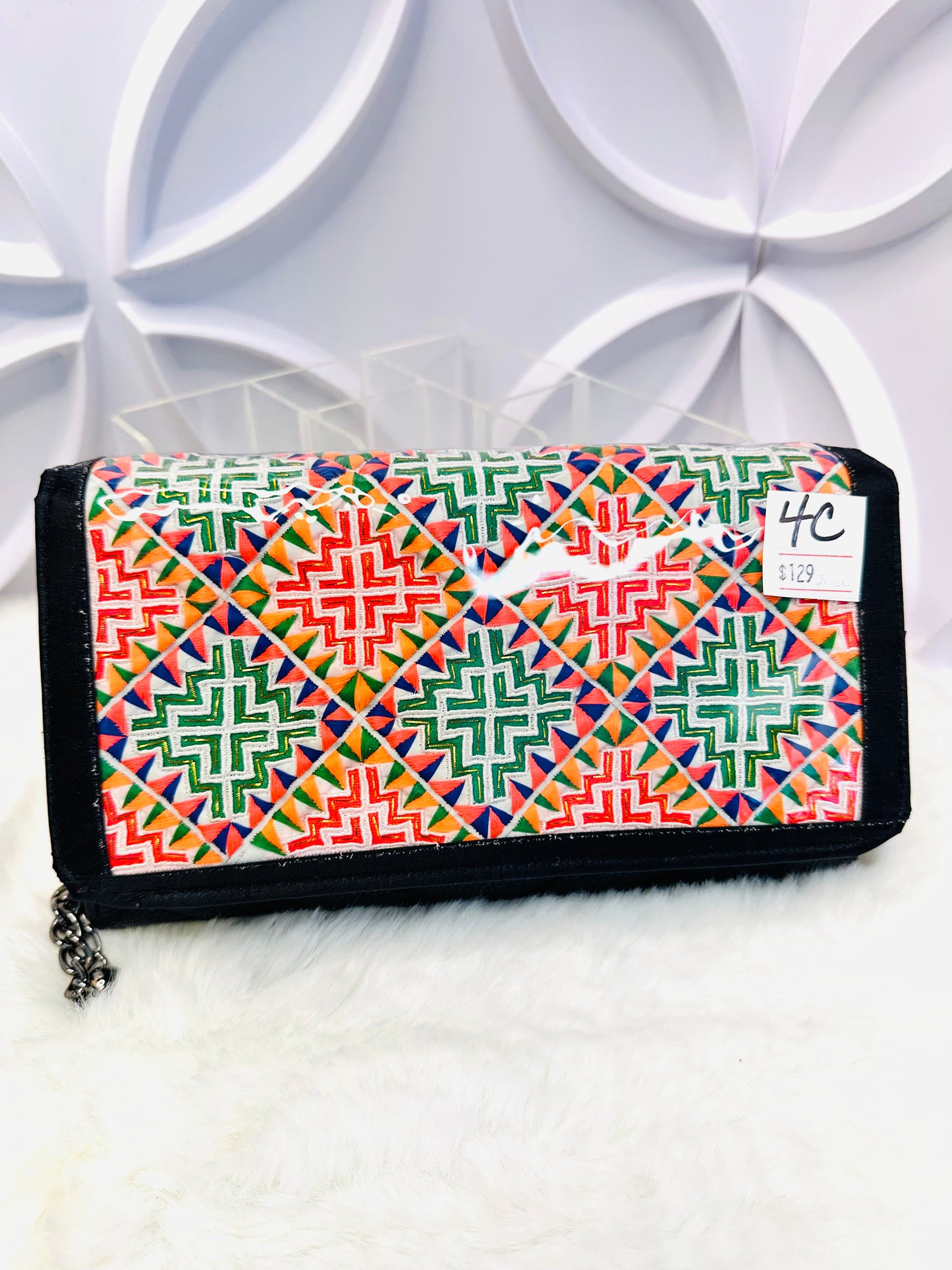 LIVE PNM CB Clutch (4C)