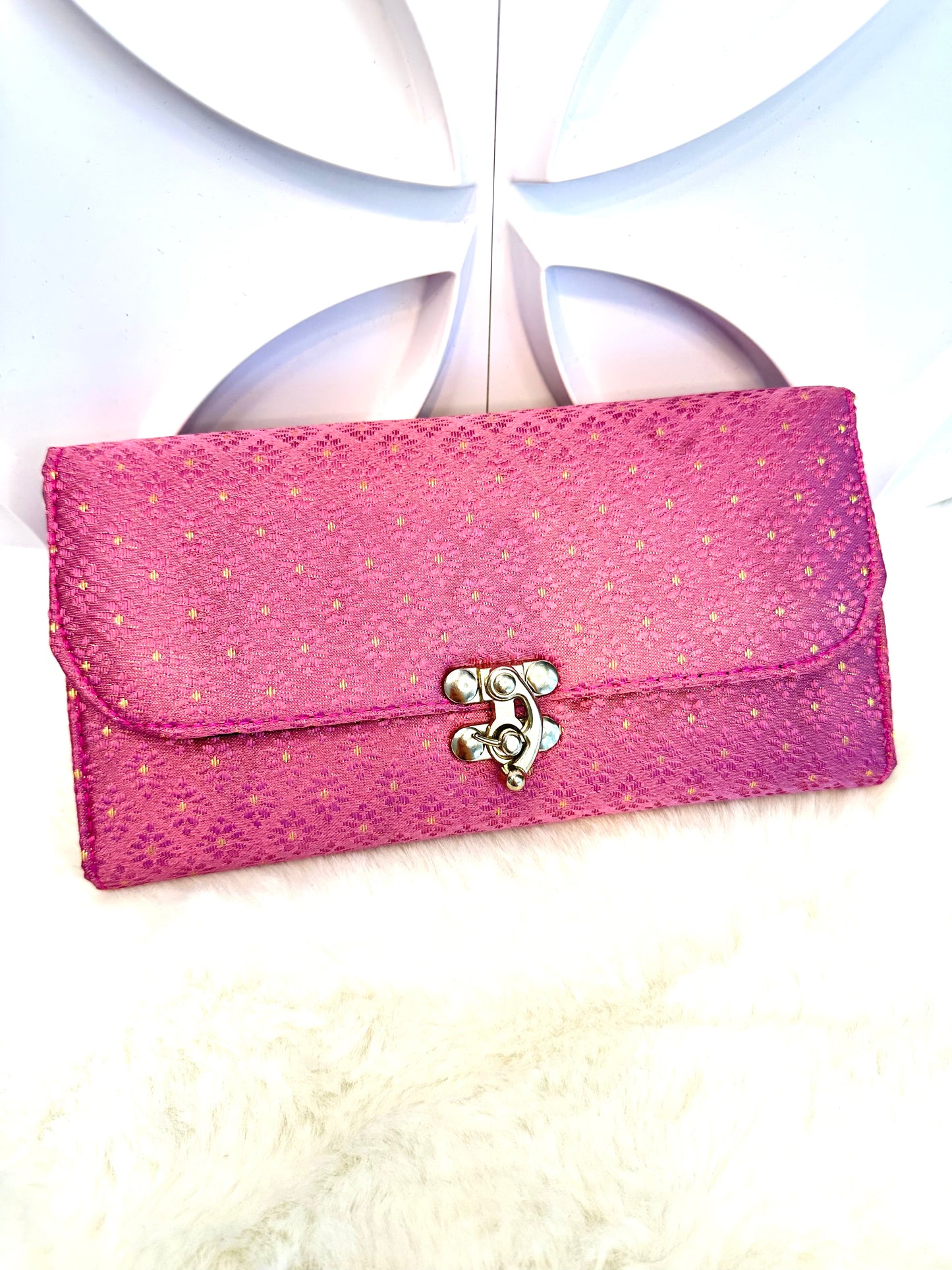 LIVE Wallet Crossbody