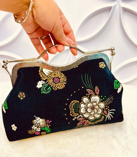 Vintage Velvet Glitter Floral V20