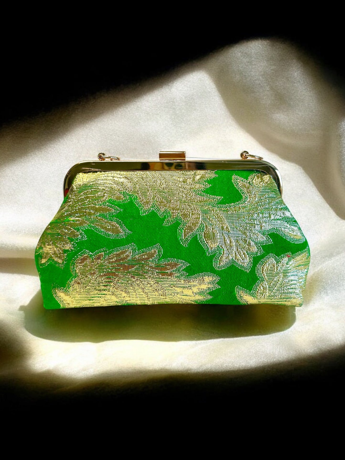 LIVE Vintage Gold Hlab Handbag - Green Feather