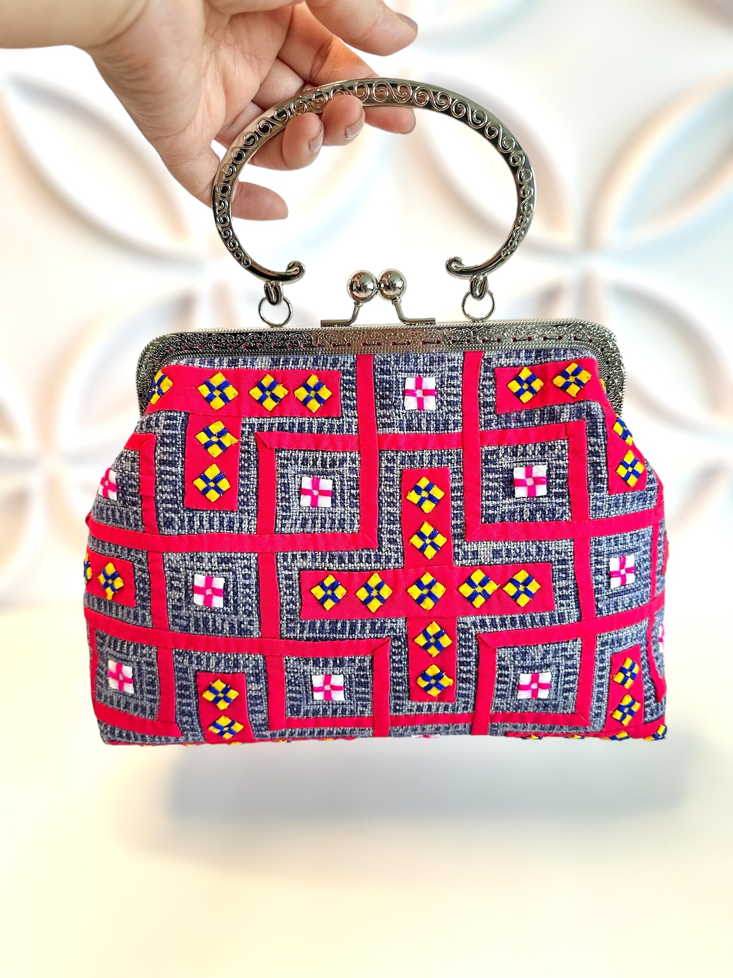 Handmade Ntaub Maj Handbag - M1