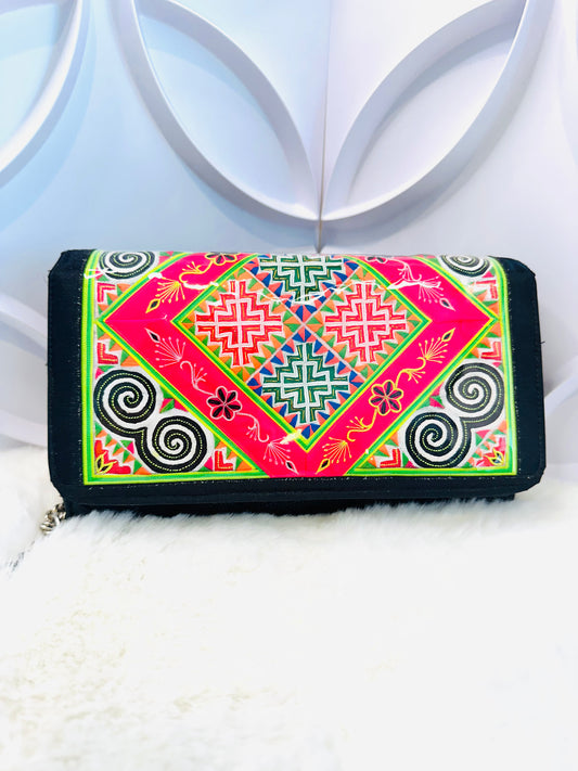 LIVE PNM CB Clutch (10C)