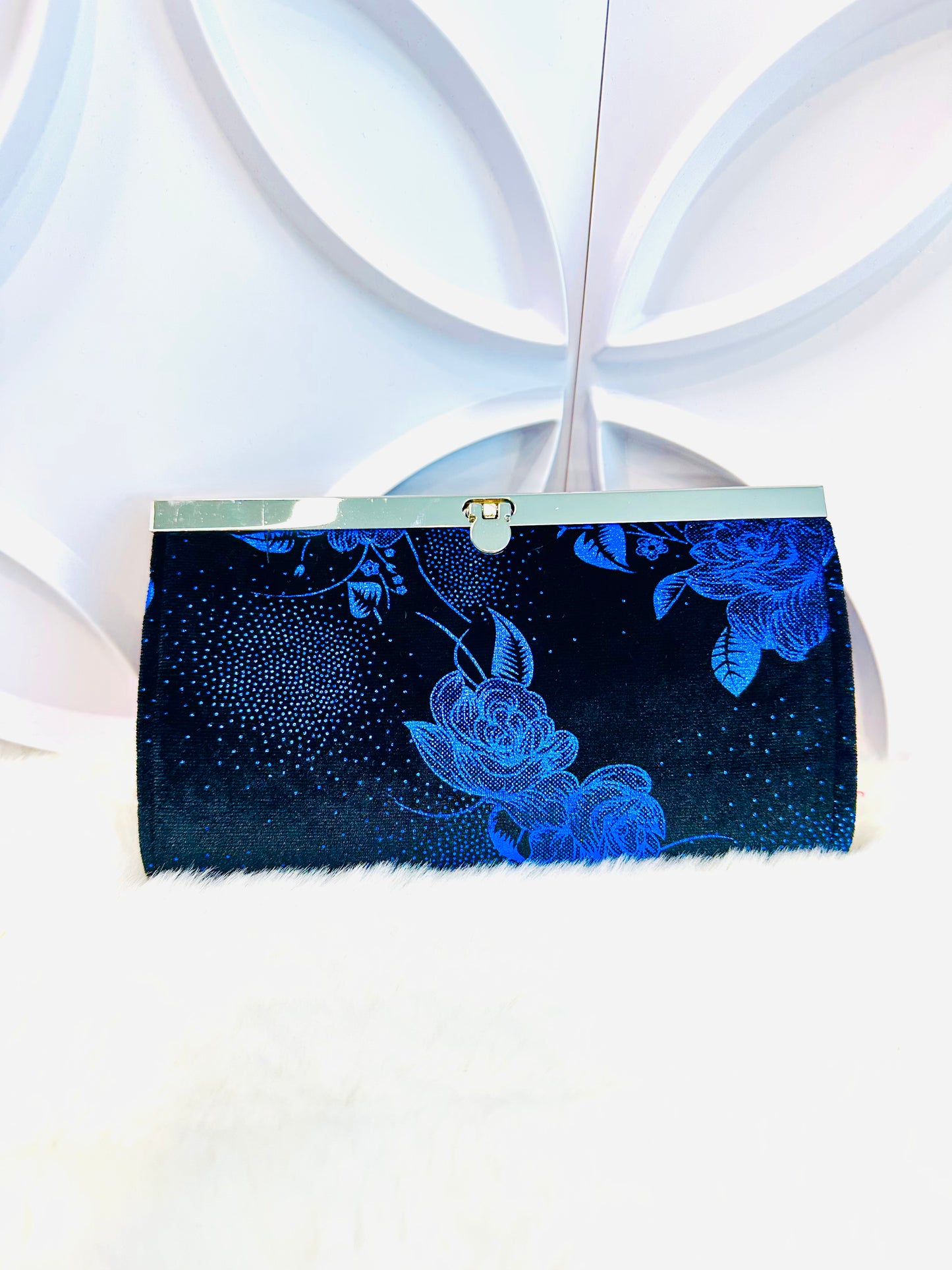 LIVE Wallet Sale - Pajkub