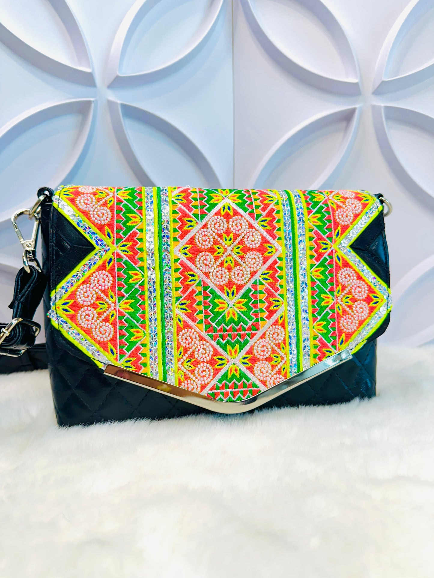 LIVE Machine PN White Qwj