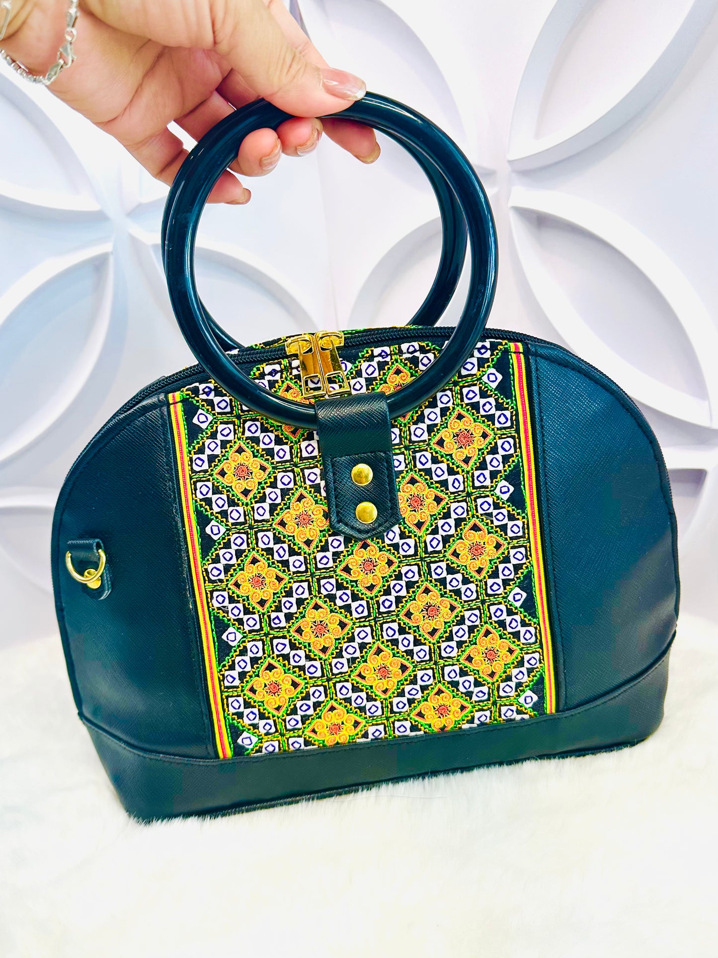 LIVE HNY Season Handbags