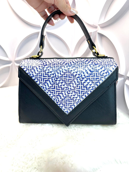 LIVE PNM V Flap (Navy Blue 105)