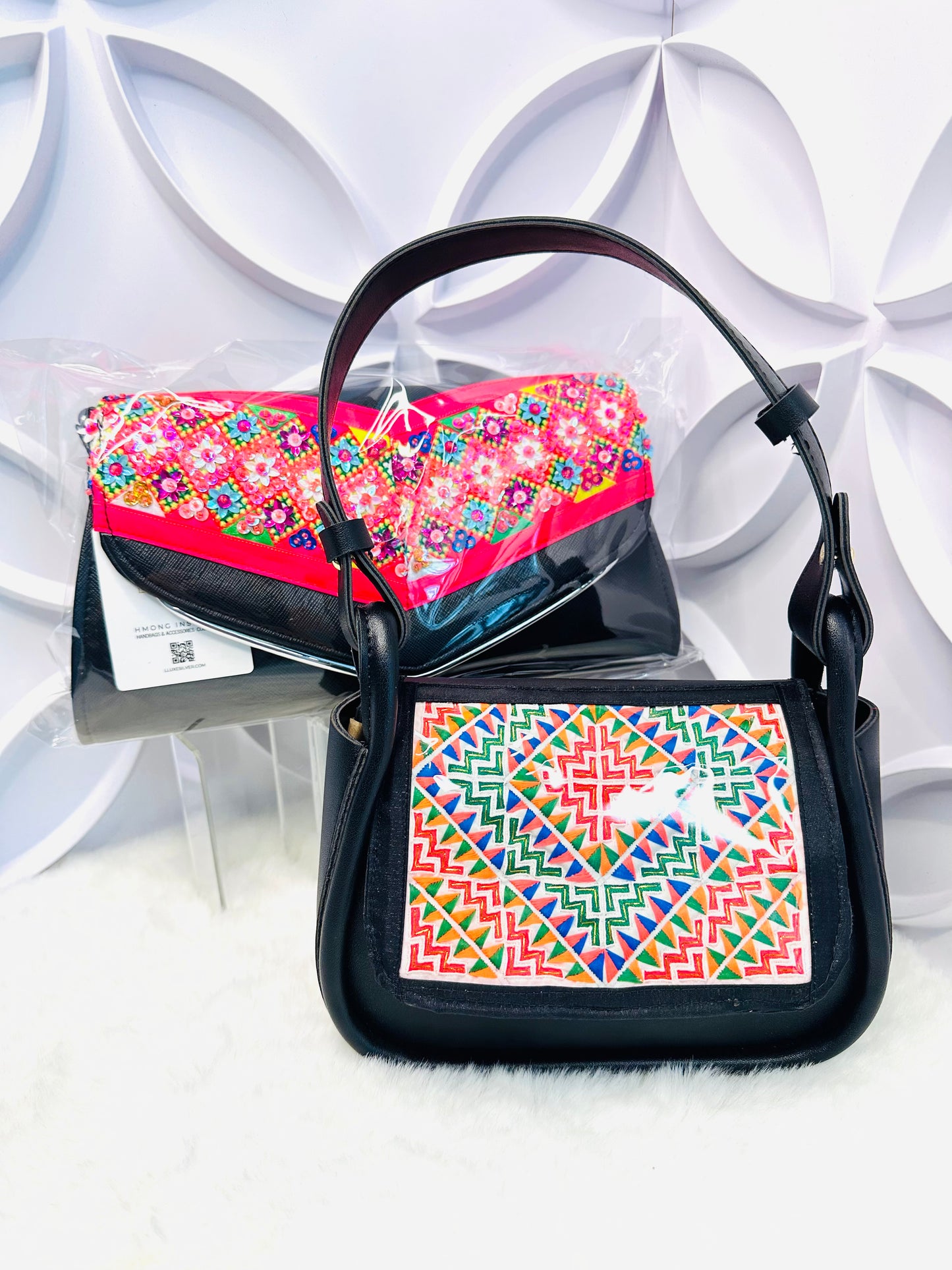 LIVE HNY Season Handbags