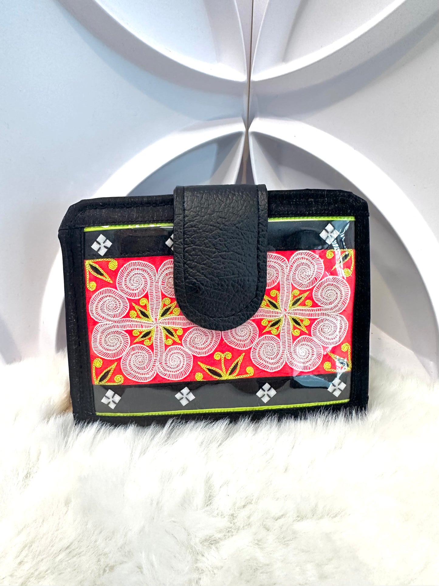 LIVE PNM Bifold Wallet