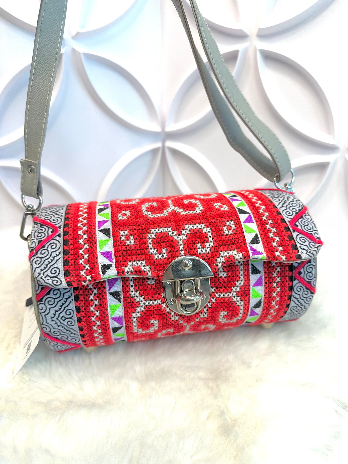 LIVE HNY Season Handbags