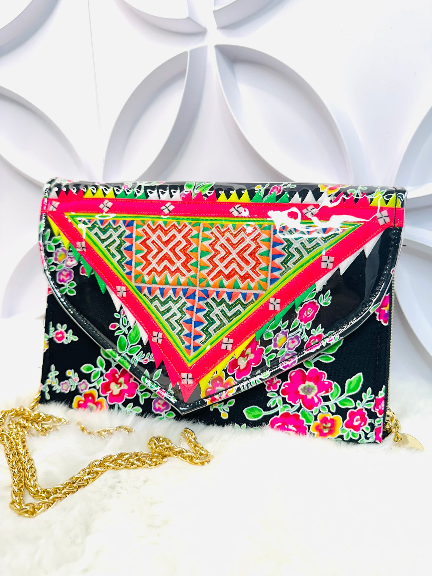 LIVE PNM Clutch Crossbody