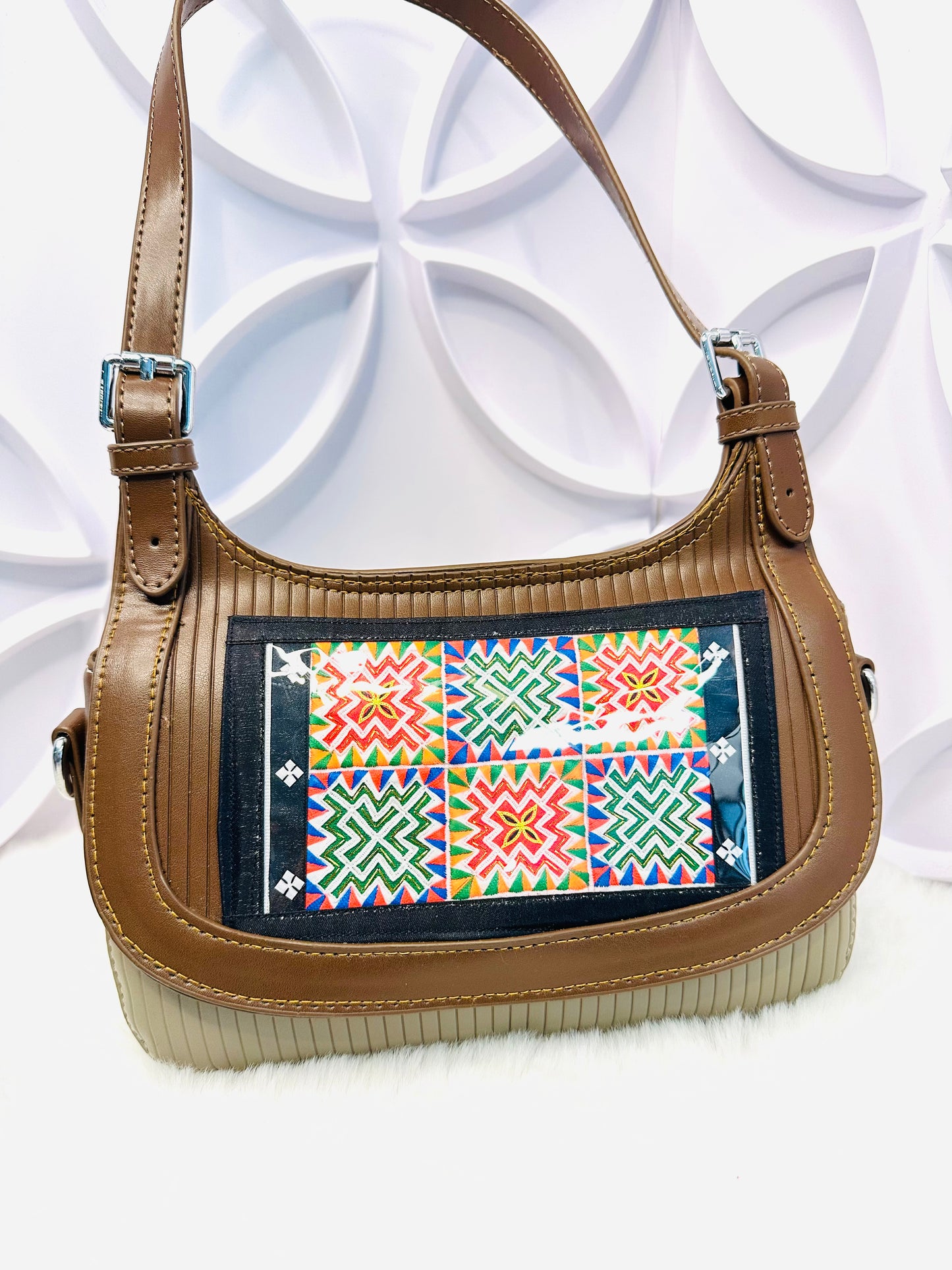 LIVE HNY Season Handbags