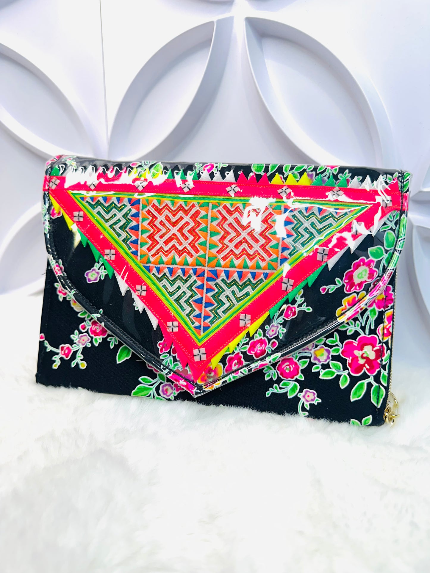 LIVE PNM Clutch Crossbody