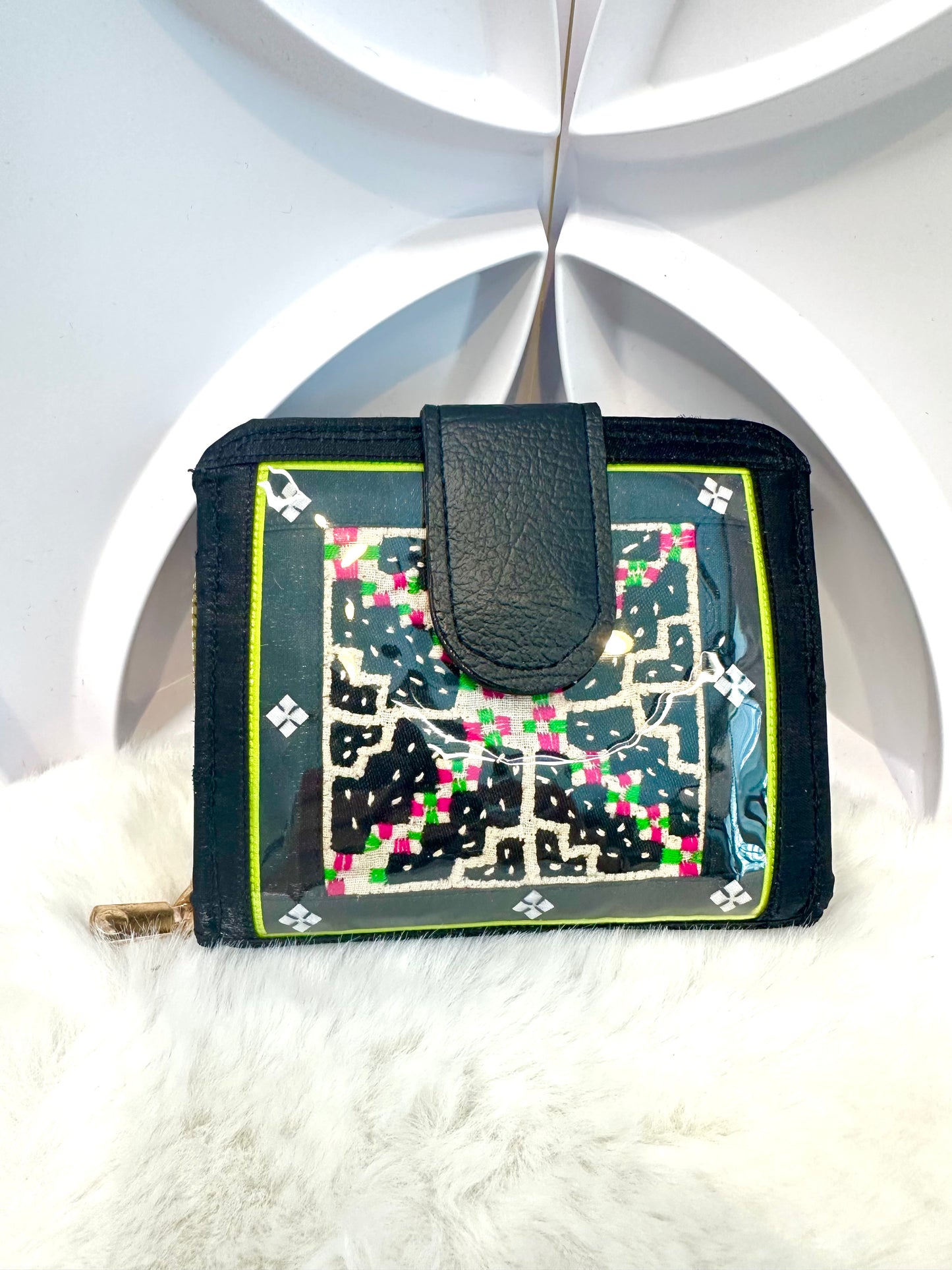 LIVE PNM Bifold Wallet