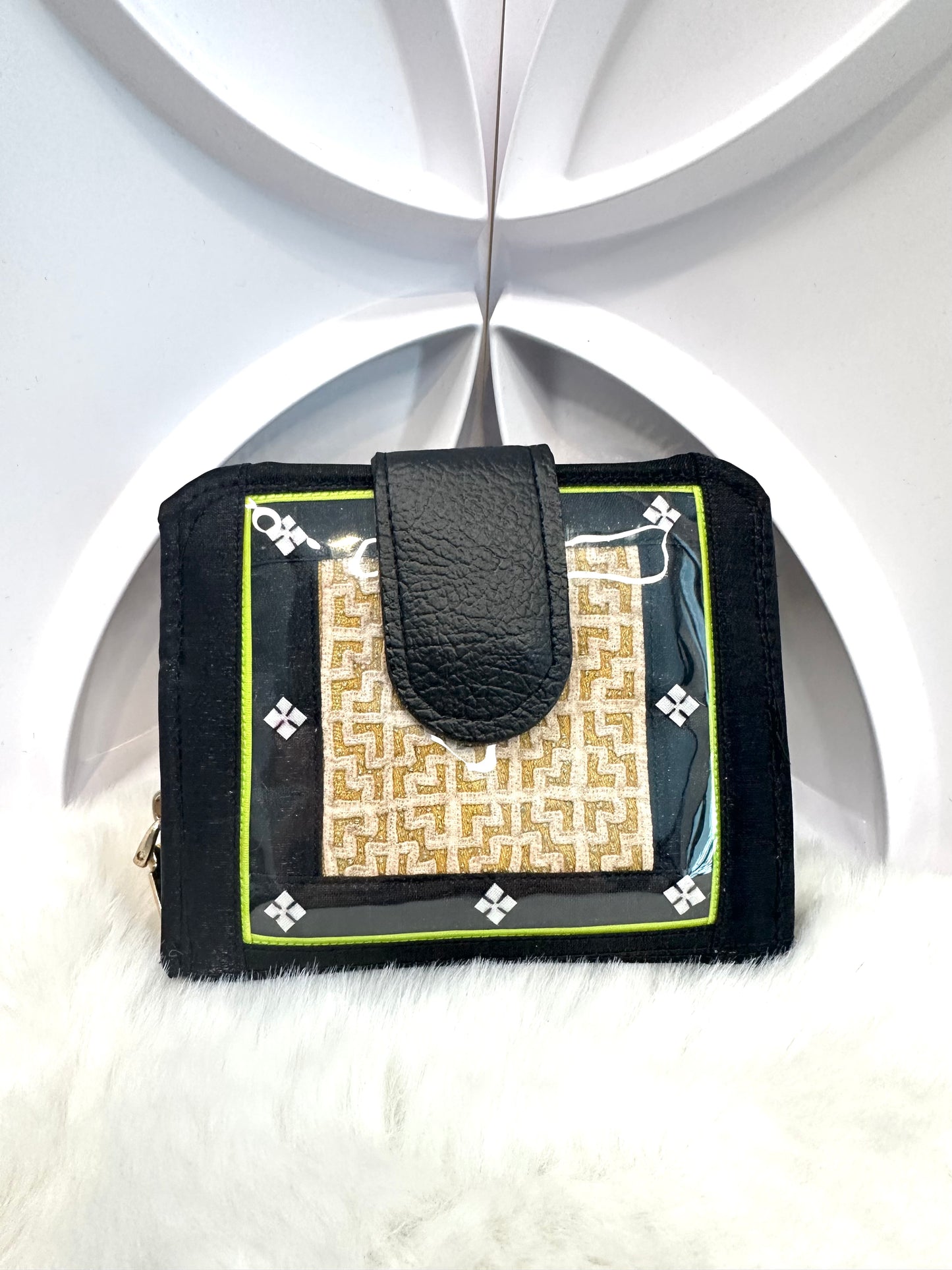 LIVE PNM Bifold Wallet