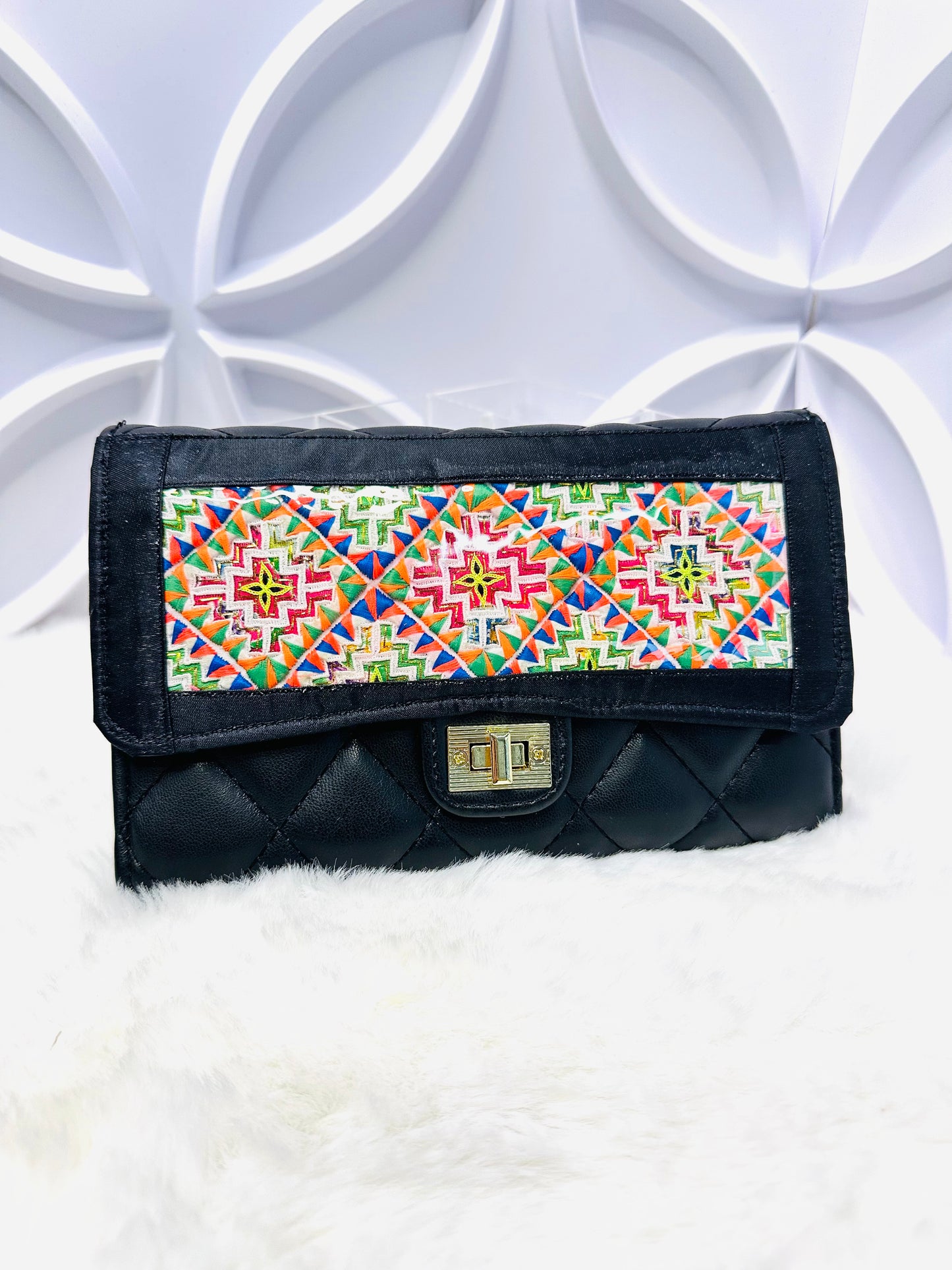 LIVE HNY Season Handbags