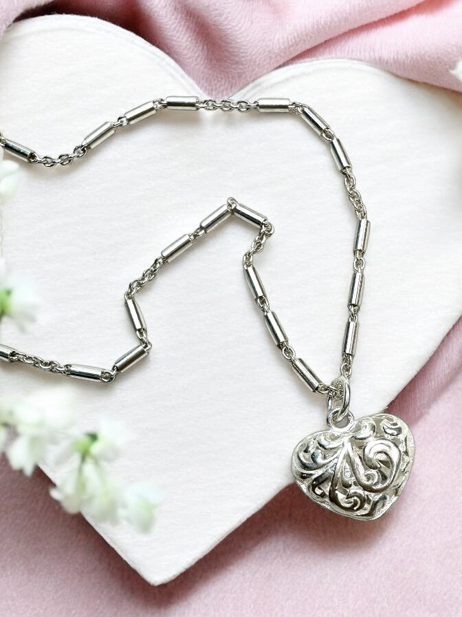 Lace Heart (16” chain)