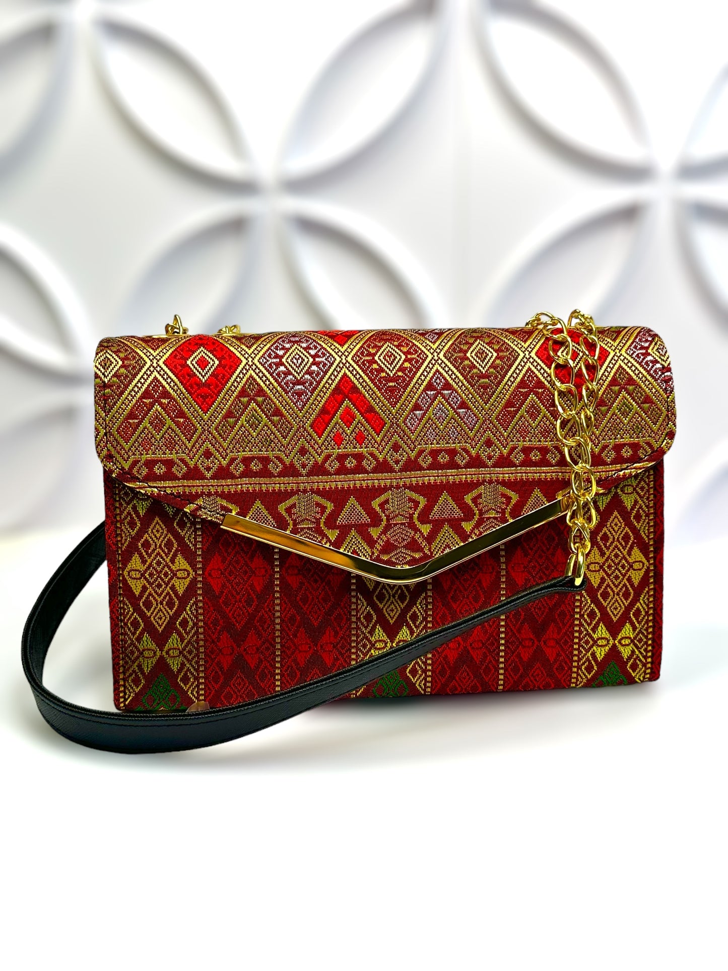 Laotian Tiab Shoulder Bag (R)